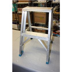 Metal Folding Stepping Stool 22.5" T