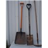 Image 2 : 2 Shovels and 2 Garden Hoes