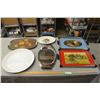 Image 1 : 6 Trays/Platters