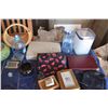 Image 3 : Flower Pots, Tupperware Snack Trays, Photo Album, Purse, and More