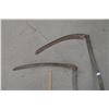 Image 2 : 2 Vintage Hand Scythe
