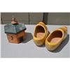 Image 2 : Wooden Shoes and Bird House