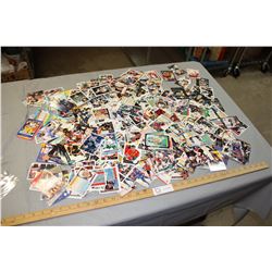 Table Lot of Trading Cards