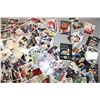 Image 5 : Table Lot of Trading Cards