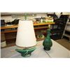 Image 5 : 2 Mid Century Green Lamps (1 Without Shade) 27" T