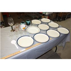 Table Lot of Kitchen Dishes