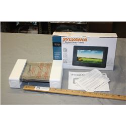 N.I.B 7" Digital Photo Frame