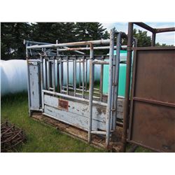 Pearson Livestock Squeeze Chute