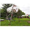 Image 2 : 500 Gallon Fuel Tank with Stand