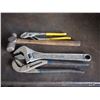 Image 3 : Crescent, Hammer, Adjustable Pliers (4)