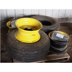 John Deere Rims & Tires 31X 13.50-15SL