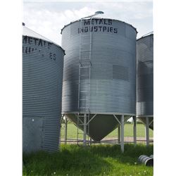 Metal Industries Hopper Bin 2000 Bushels