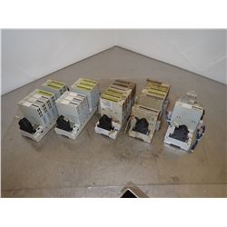 (5) SIEMENS 1P 6FC5111-0CA73-0AA1 RACK WITH MODULES