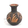 Image 2 : Native American Ute Mountain Pottery Vase