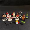 Image 1 : LEGO MINIFIGURES LOT w/ ACCESSORIES