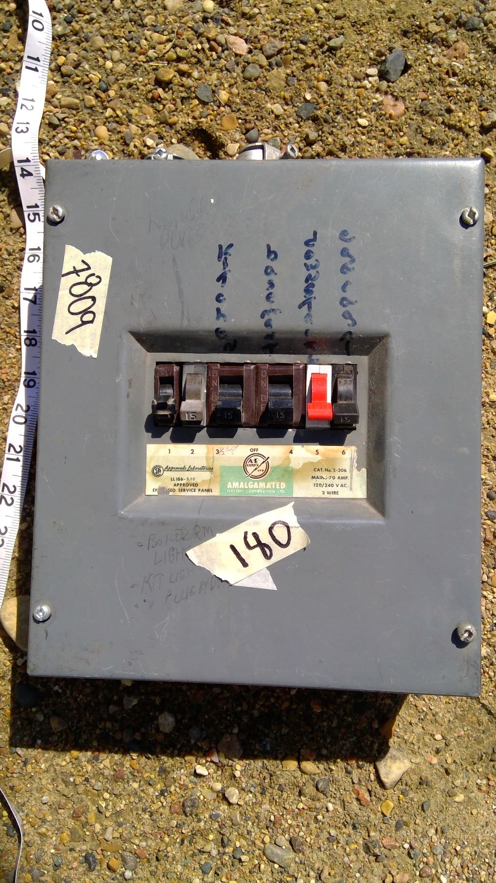 AMALGAMATED PANEL BOX WITH 6 BREAKERS STABLOK BREAKERS Schmalz Auctions