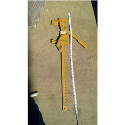 FENCE STRETCHER - LIKE NEW