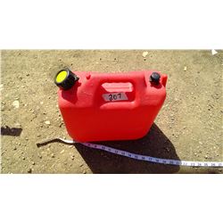 9.4L GAS CAN - LIKE NEW