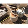 Image 8 : 2 PROPANE TANKS