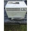 Image 1 : Air Conditioner - "Danby" 5200 BTU