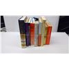 Image 1 : 10 PAPERBACK BOOKS
