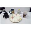 Image 1 : TWO RIDGEWAY PLATES AND FOUR MUGS