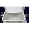 Image 2 : PLASTIC LAUNDRY HAMPER