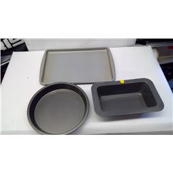 COOKIE SHEET, CAKE PAN, LOAF PAN