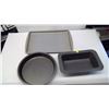 Image 1 : COOKIE SHEET, CAKE PAN, LOAF PAN