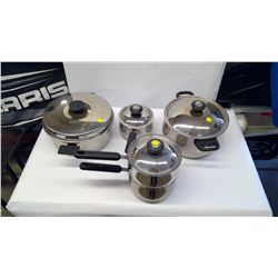 FARBERWARE FIVE PIECE COOKWARE SET WITH LIDS