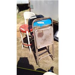 2 folding Chairs and Metal Chair