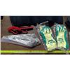 Image 5 : Box of Gardening Gloves, Flex Support Vest, Concrete Anchors, Screwdriver/Drillbits, etc.