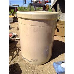 Medalta 15 Gallon Crock