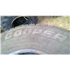 Image 3 : Set of Four Tires - 215/70R15