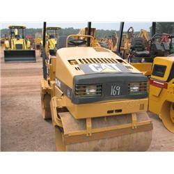 CATERPILLAR  CB224C  ROLLER,  SN: 10684