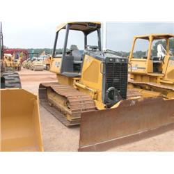 JOHN DEERE  450J LGP  CRAWLER TRACTOR, 