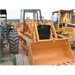 JOHN DEERE  850  CRAWLER LOADER,  SN: 1