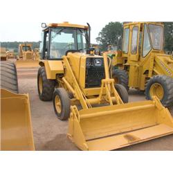 JOHN DEERE  210C  LOADER BACKHOE,  SN: 