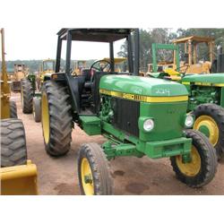 JOHN DEERE  2450  FARM TRACTOR,  SN: 60
