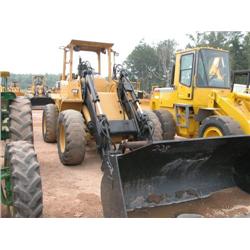 CATERPILLAR  IT28F  RUBBER TIRE LOADER,