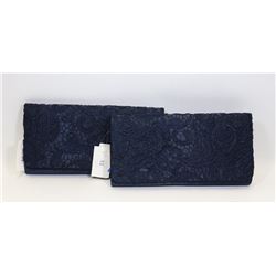 BUNDLE OF 2 WOMENS COCKTAIL CLUTCH PURSES;