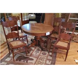 5 Pc Solid Oak Round Kitchen Table, Lionshead & Claw Feet, 4 Spindle Back Chairs, w/ Cane Seats