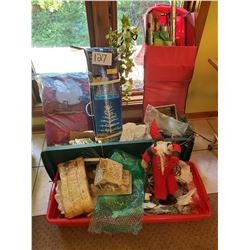 Lot of 20+ Christmas Items - decorations, pillows, candles, paper