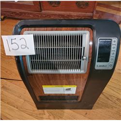 Lasko Electric Heater with Ceramic Element - working - 26"h x 17"w