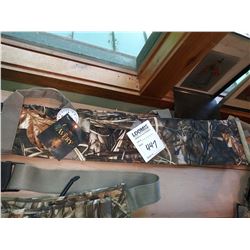 NEW Avery Floating Gun Case