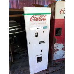 Vintage Coca Cola Machine, Westinghouse WC44SK "Sign of Good Taste"