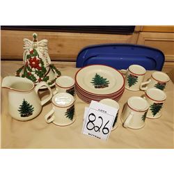 Taylor Smith and Taylor 20 PC Holiday China "Holly Spruce"