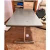 Image 2 : Table