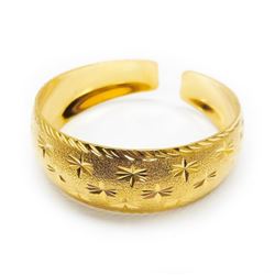 Ladies Clover Carved 14K Gold Plated Bangle