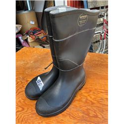 SERVUS SIZE 10 STEEL TOED RUBBER BOOTS